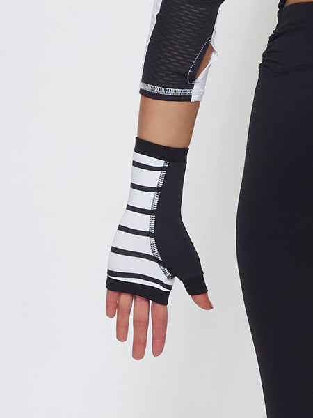 MUV Sportswear_OZONE GLUV_Colour Stripe_UV Protecting Sportswear