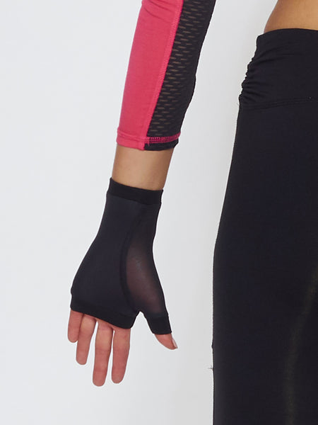 MUV Sportswear_OZONE GLUV with Mesh_Colour Black_UV Protecting Sportswear