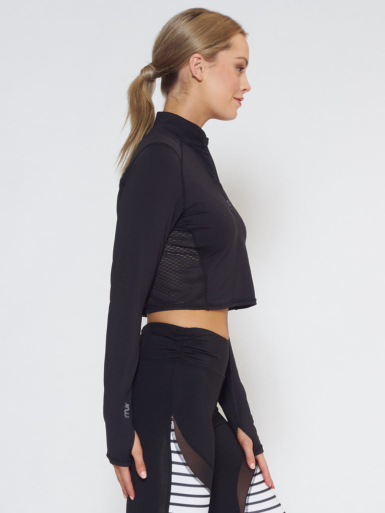 MUV Sportswear_BREEZE Long-Sleeve Collared Crop_Colour Black_UV Protecting Sportswear