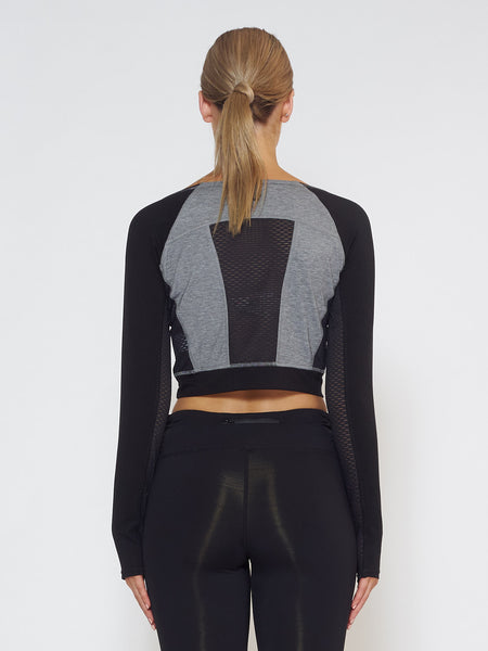 MUV Sportswear_VENT Long-Sleeve Crop_Colour Black_UV Protecting Sportswear