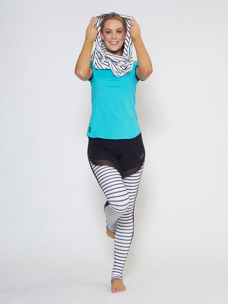 MUV Sportswear_VAPOUR Short-Sleeve Collared Top_Colour Scuba Blue_UV Protecting Sportswear
